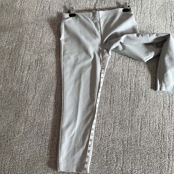 Light Gray Crosby Pull On Crop pant, size 6 - Picture 2 of 7